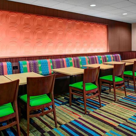 Fairfield Inn And Suites By Marriott Emporia I-95 Exteriör bild