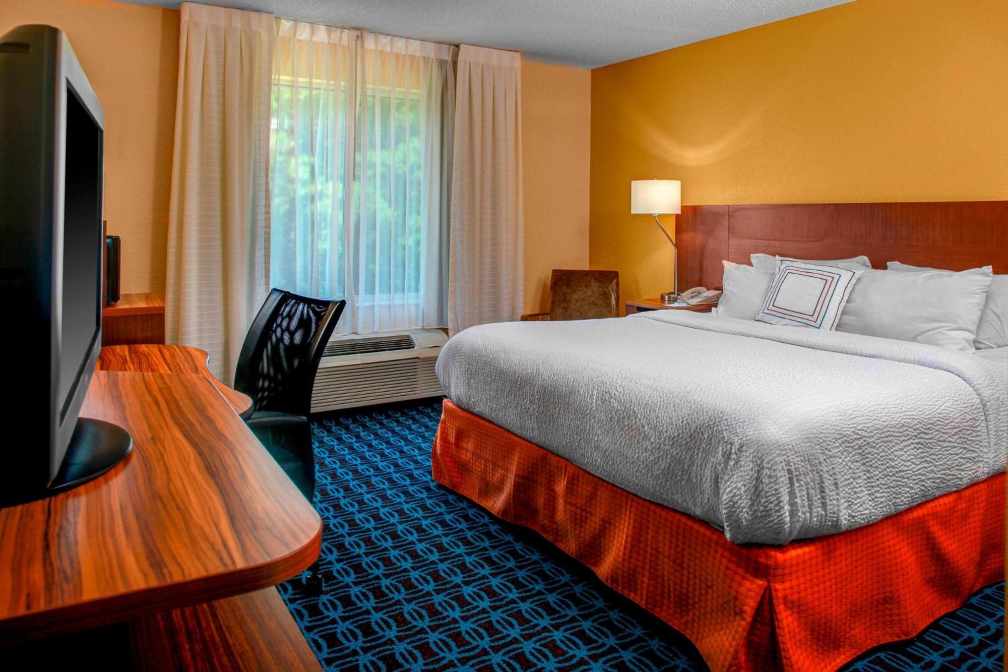 Fairfield Inn And Suites By Marriott Emporia I-95 Exteriör bild